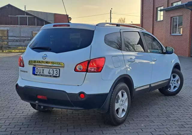 NISSAN Qashqai+2 2.0 Tekna Premium