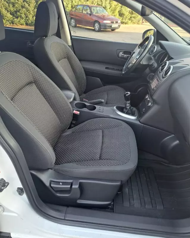 NISSAN Qashqai+2 2.0 Tekna Premium