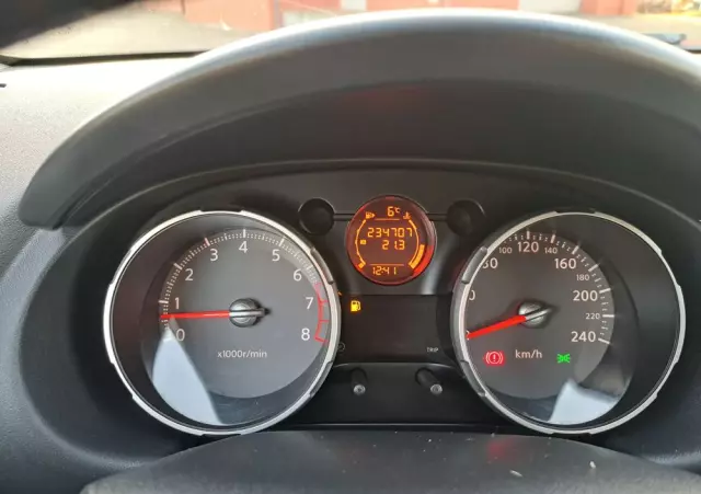 NISSAN Qashqai+2 2.0 Tekna Premium