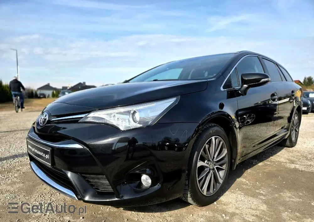 TOYOTA Avensis 2.0 D-4D Active Business