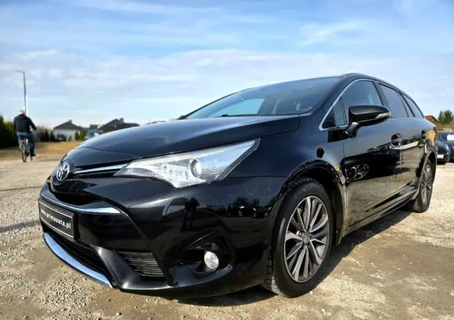 TOYOTA Avensis 2.0 D-4D Active Business
