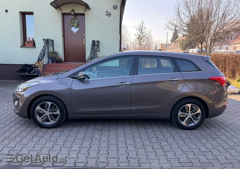 HYUNDAI I30 Blue Kombi 1.4 YES Gold