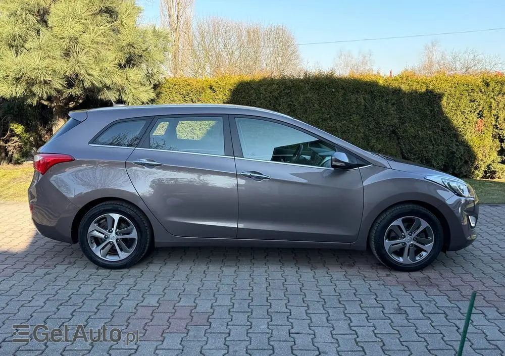 HYUNDAI I30 Blue Kombi 1.4 YES Gold