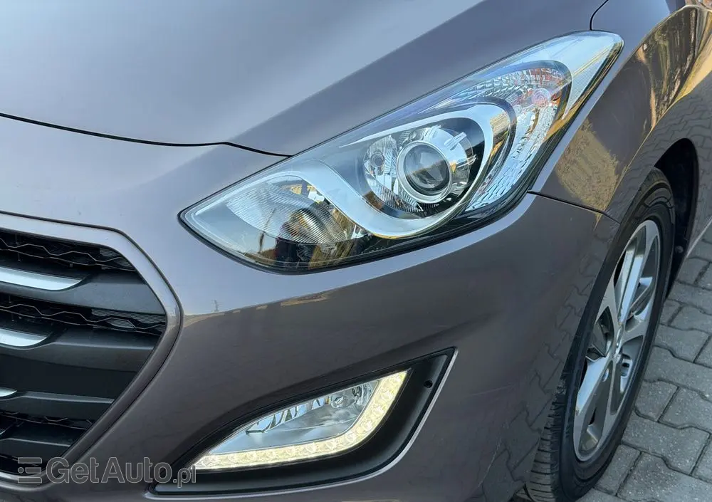 HYUNDAI I30 Blue Kombi 1.4 YES Gold