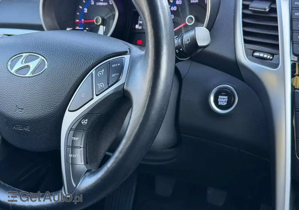 HYUNDAI I30 Blue Kombi 1.4 YES Gold