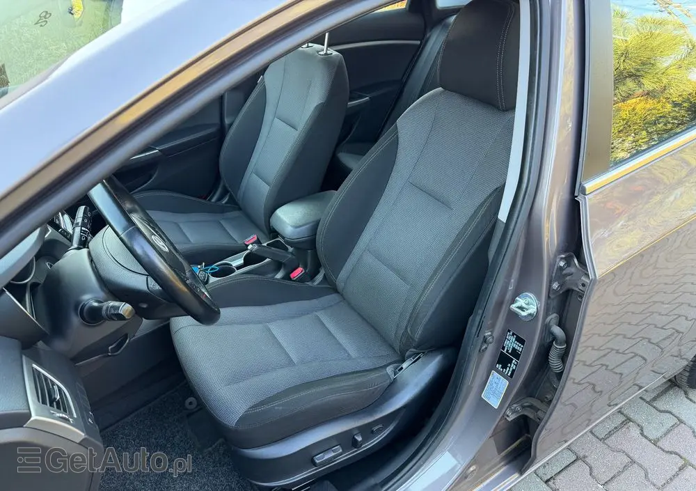 HYUNDAI I30 Blue Kombi 1.4 YES Gold