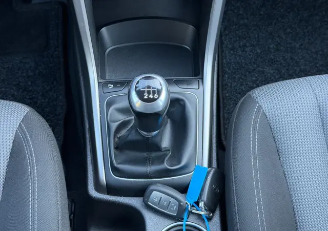 HYUNDAI I30 Blue Kombi 1.4 YES Gold