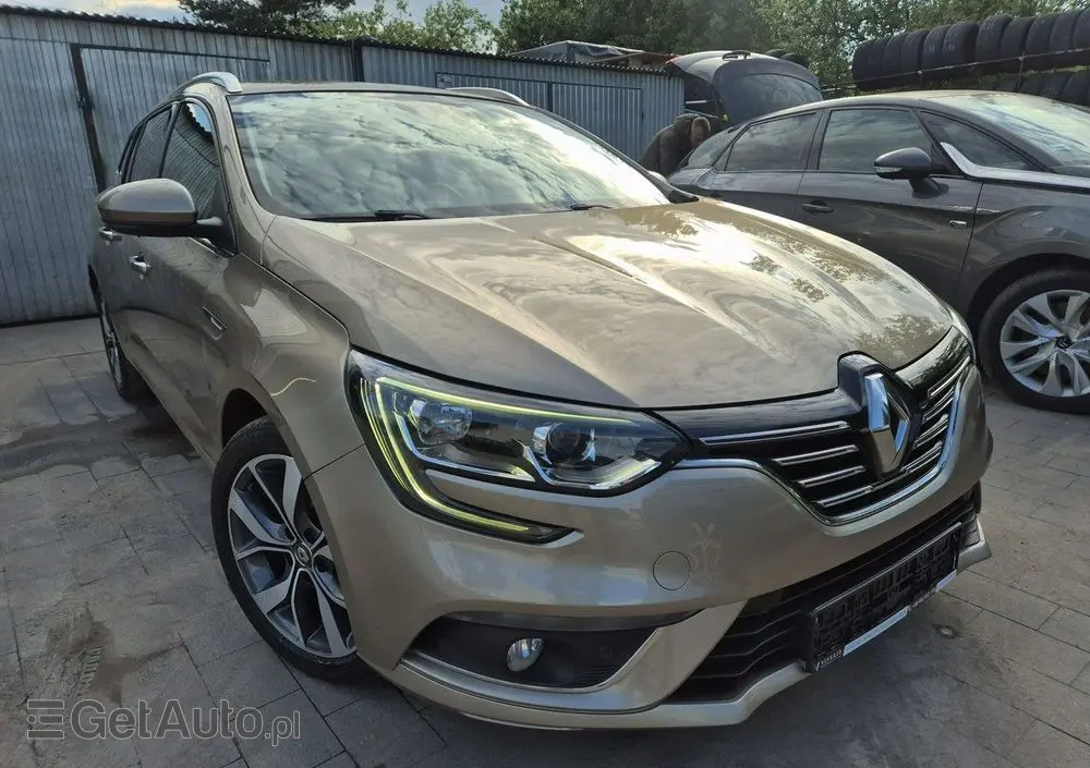 RENAULT Megane Grandtour ENERGY TCe 130 BOSE EDITION