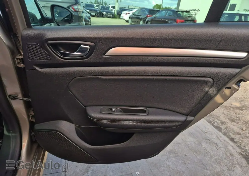 RENAULT Megane Grandtour ENERGY TCe 130 BOSE EDITION