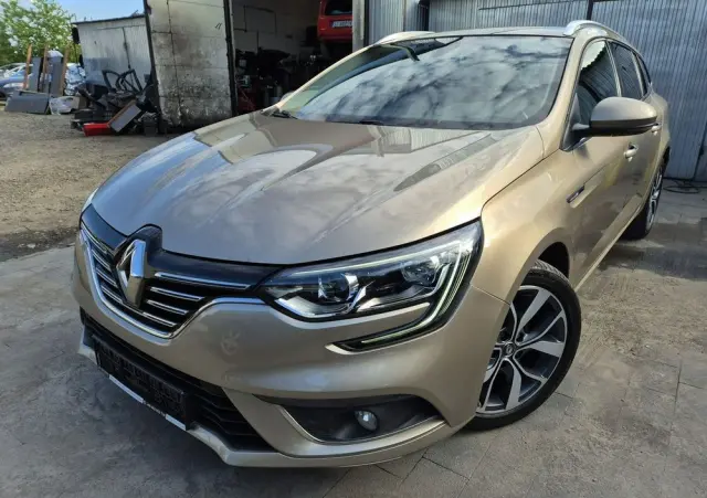 RENAULT Megane Grandtour ENERGY TCe 130 BOSE EDITION