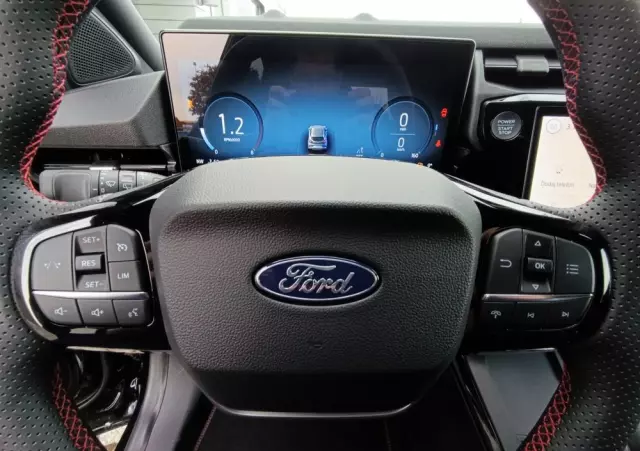 FORD Puma 1.0 EcoBoost mHEV ST-Line PowerShift