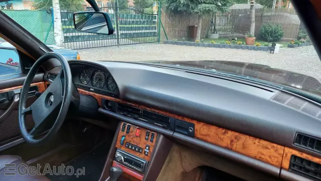 MERCEDES-BENZ W 126 C126 500SEC