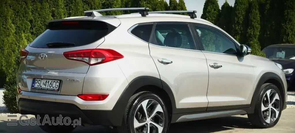 HYUNDAI Tucson 