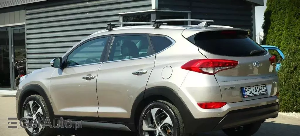 HYUNDAI Tucson 