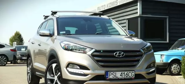HYUNDAI Tucson 