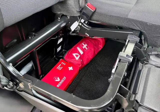 RENAULT MASTER 2.3 136KM / SALON POLSKA / BEZWYPADKOWY / PIERWSZY WŁAŚCICIEL 