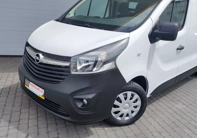 OPEL Vivaro 