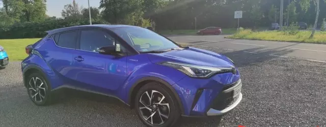 TOYOTA C-HR 