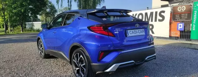 TOYOTA C-HR 