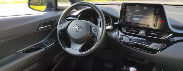 TOYOTA C-HR 