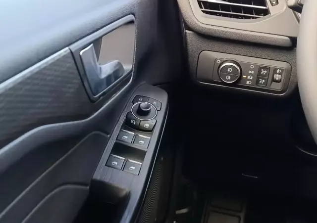 FORD Kuga 1.5 EcoBoost FWD Titanium