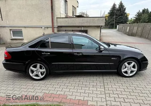 MERCEDES-BENZ Klasa E 63 AMG