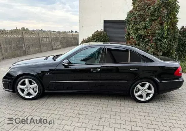 MERCEDES-BENZ Klasa E 63 AMG