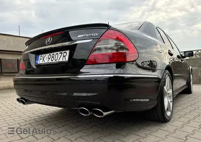 MERCEDES-BENZ Klasa E 63 AMG