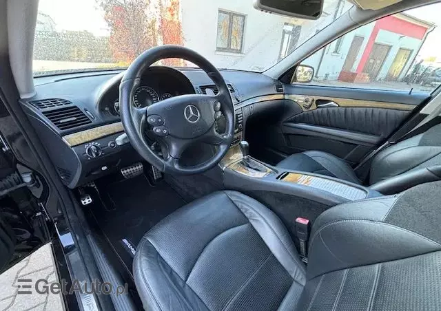 MERCEDES-BENZ Klasa E 63 AMG