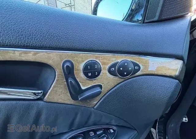 MERCEDES-BENZ Klasa E 63 AMG