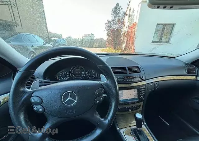 MERCEDES-BENZ Klasa E 63 AMG