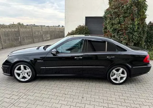 MERCEDES-BENZ Klasa E 63 AMG