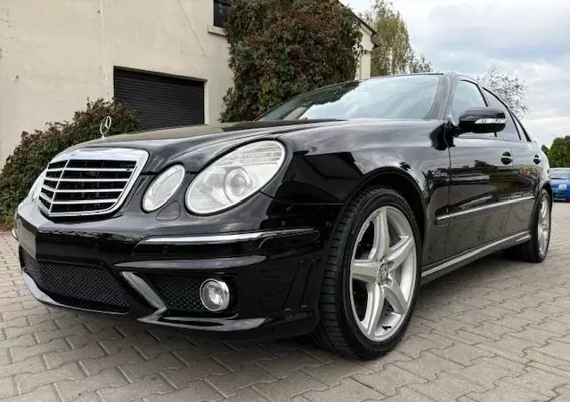 MERCEDES-BENZ Klasa E 63 AMG