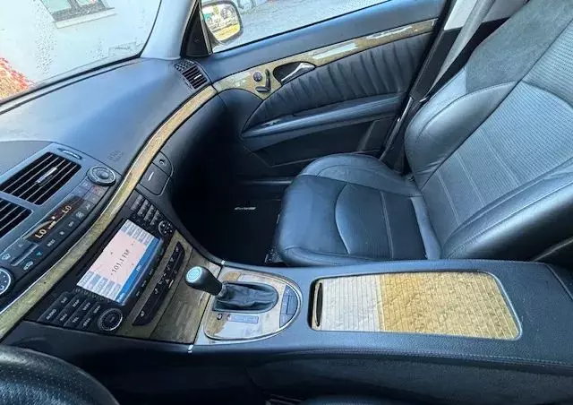 MERCEDES-BENZ Klasa E 63 AMG