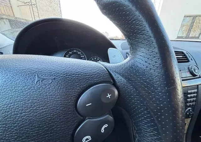 MERCEDES-BENZ Klasa E 63 AMG