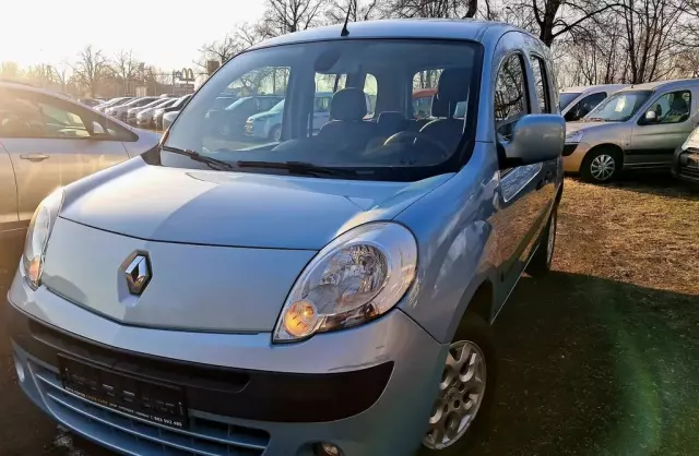 RENAULT Kangoo 