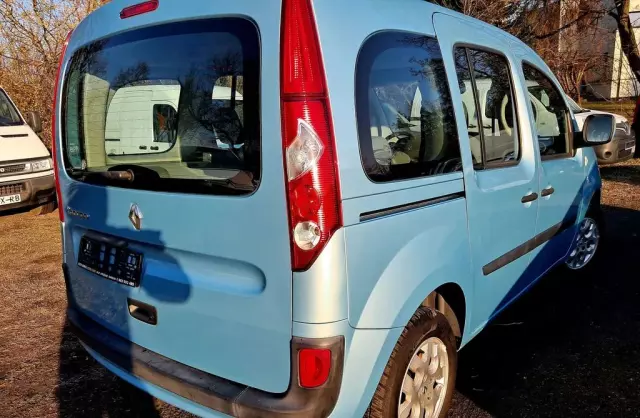 RENAULT Kangoo 