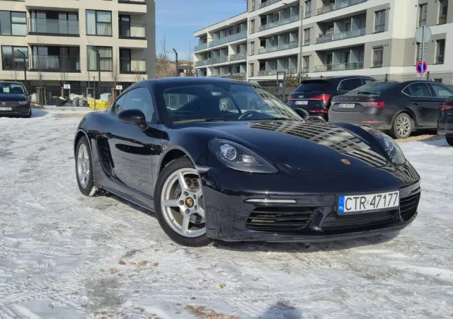 PORSCHE 718 Cayman GPF