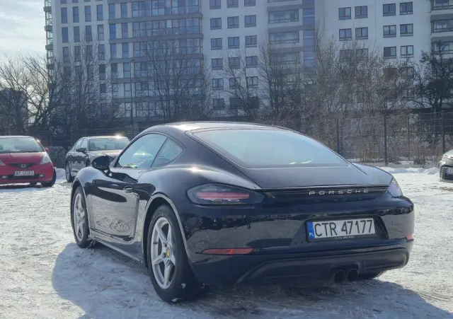 PORSCHE 718 Cayman GPF