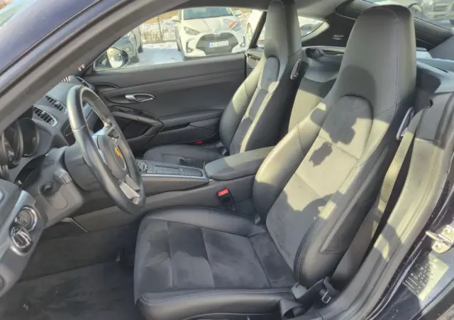 PORSCHE 718 Cayman GPF