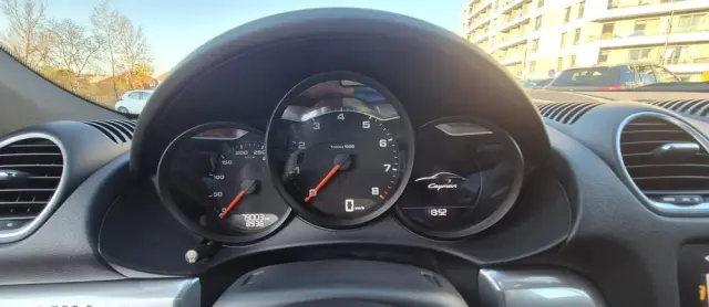 PORSCHE 718 Cayman GPF