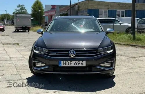 VOLKSWAGEN Passat Alltrack 