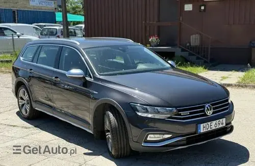 VOLKSWAGEN Passat Alltrack 