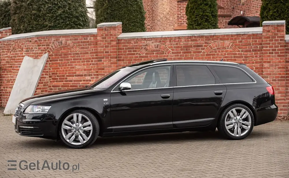 AUDI S6 Avant Standard