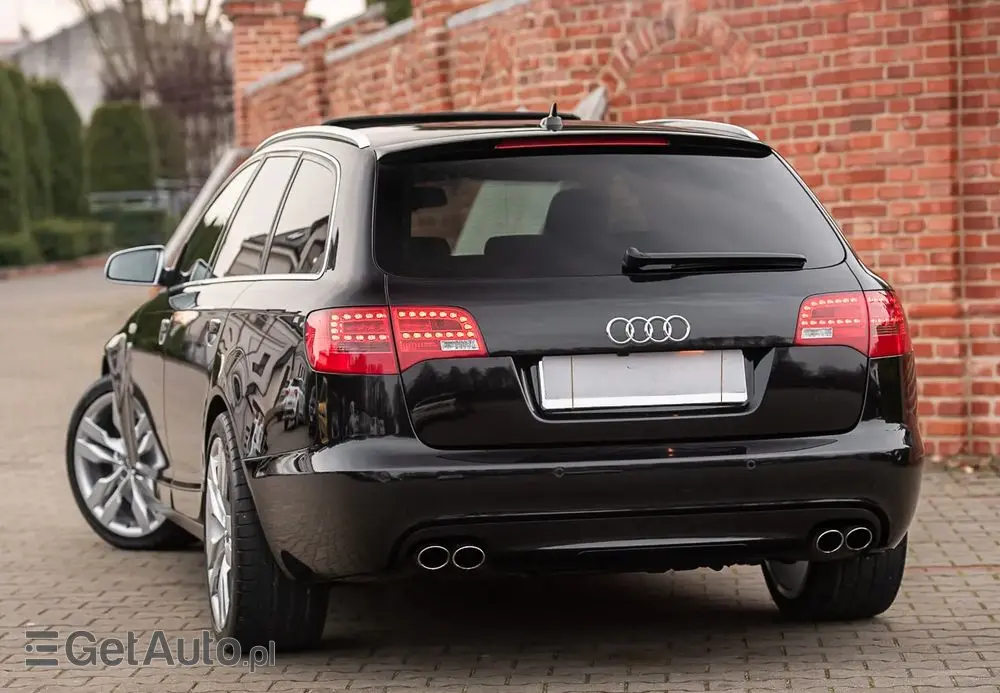 AUDI S6 Avant Standard