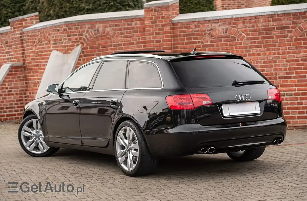 AUDI S6 Avant Standard