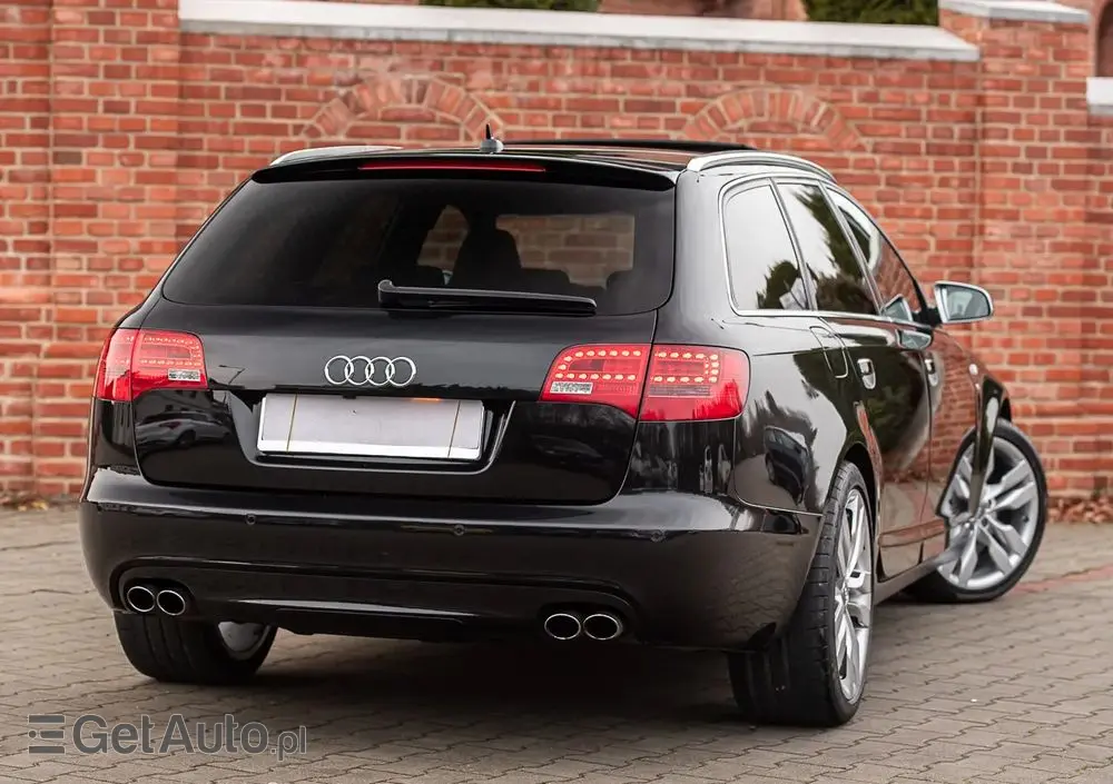 AUDI S6 Avant Standard