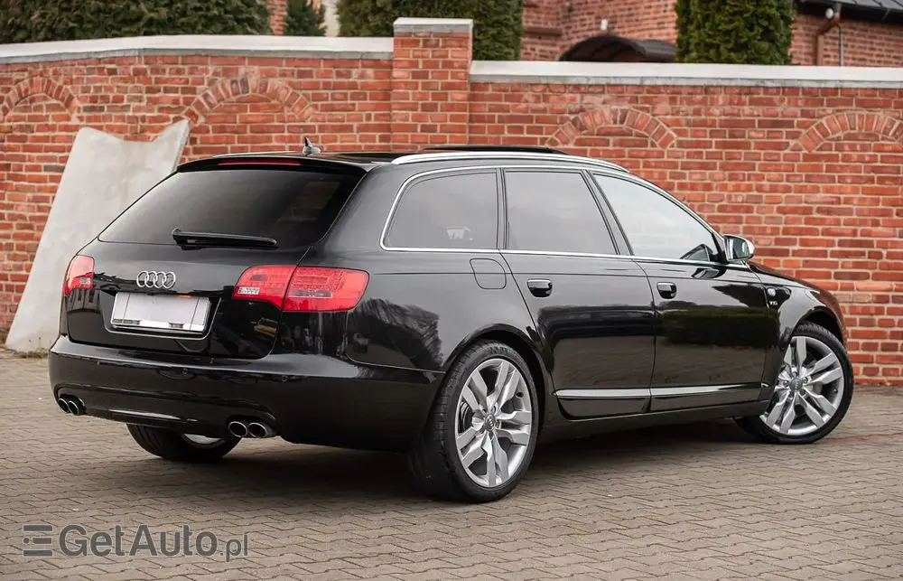 AUDI S6 Avant Standard