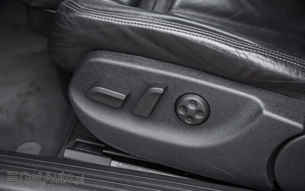 AUDI S6 Avant Standard