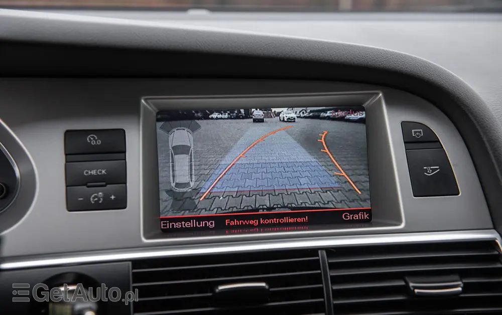 AUDI S6 Avant Standard